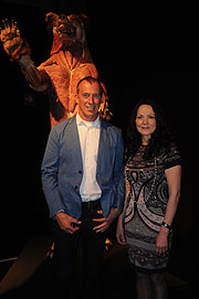 Philosophieprofessor Dr. Franz-Josef Wetz, Körperwelten Kuratorin Dr. Angela Whalley (©Foto: Ingrid Grossmann)